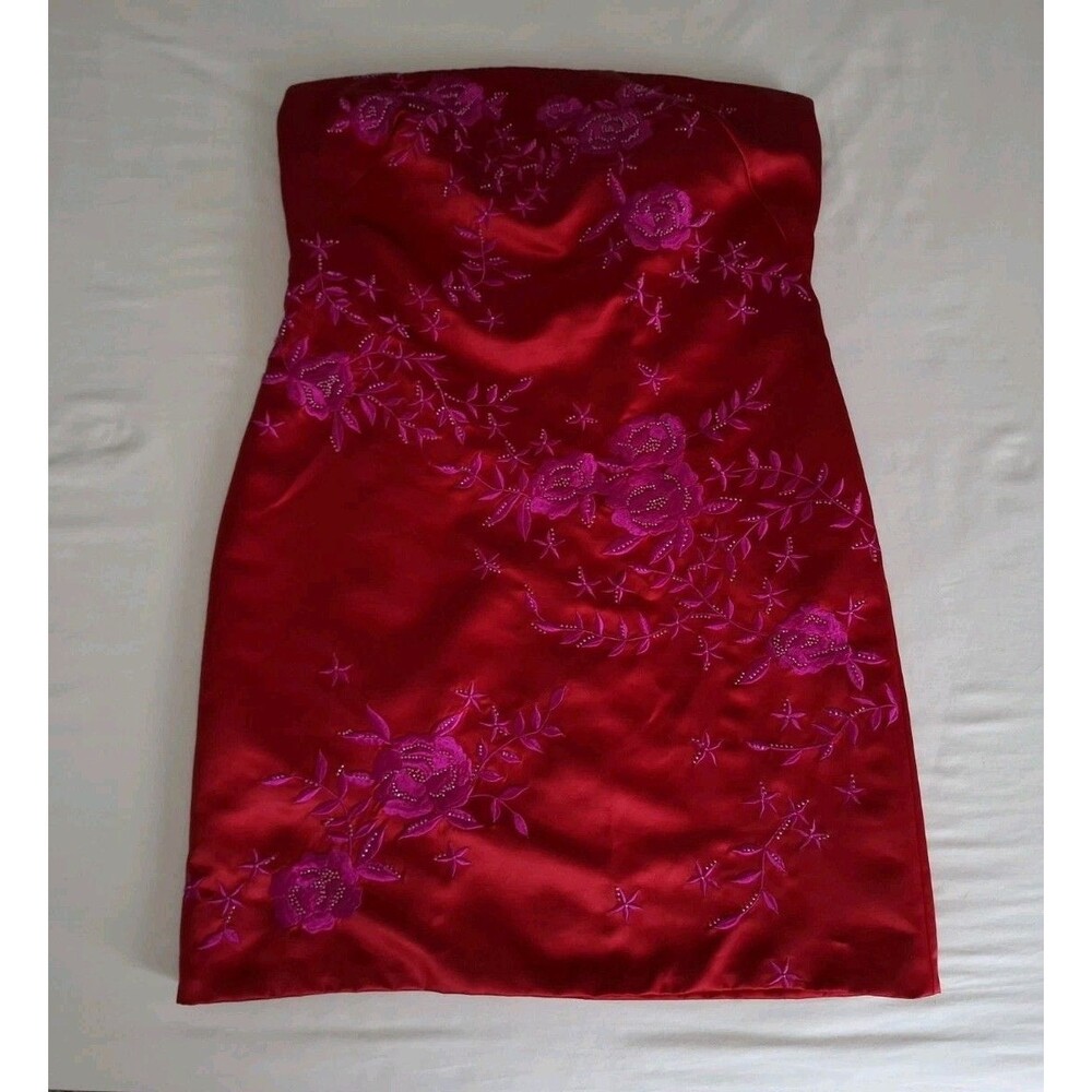 Kay Unger Petites Women's Red Strapless Dress Pink Embroidery Beads 12 VGC Read